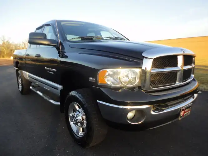 2005 Dodge Ram 2500 SLT 4X4 Quad Cab SWB's photo