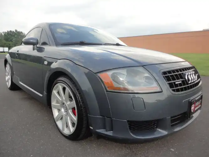 2004 Audi TT 250 Coupe quattro's photo