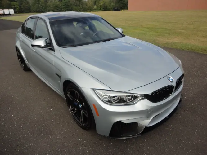 2017 BMW M3 Base photo 3