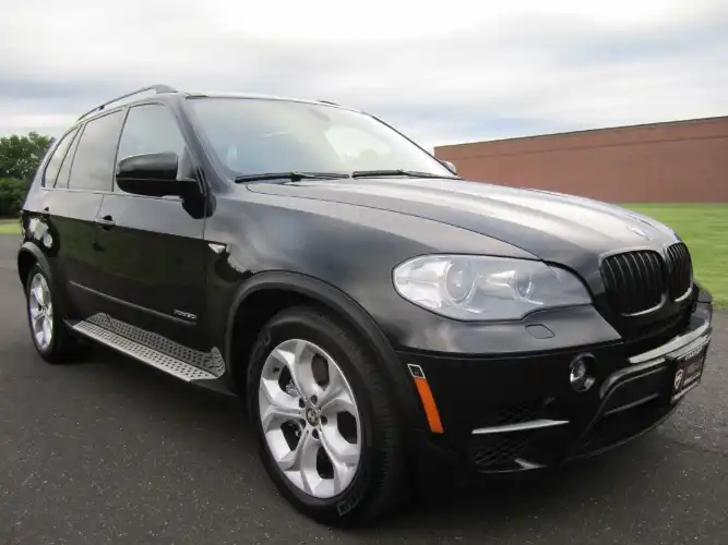2012 BMW X5 xDrive50i's photo