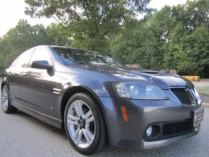 2009 Pontiac G8 Base's photo