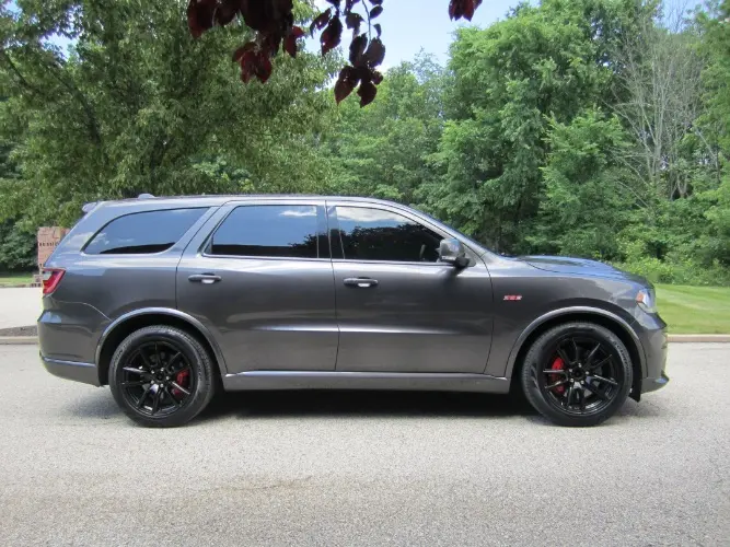 2018 Dodge Durango SRT AWD photo 4