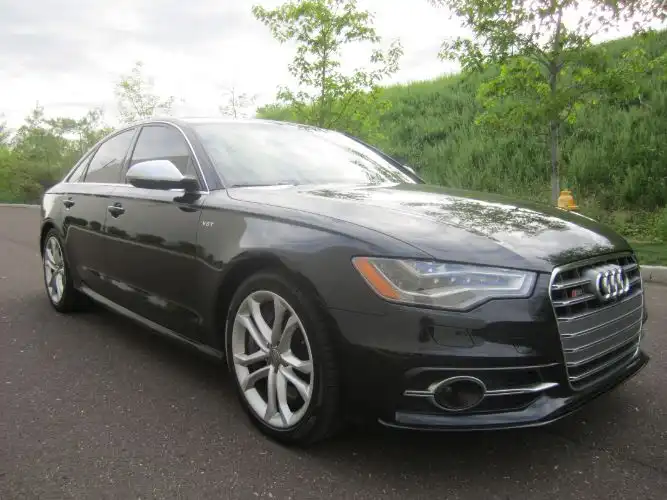 2013 Audi S6 4.0 TFSI quattro S tronic Prestige's photo