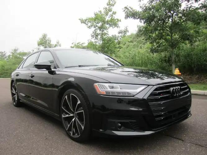 2021 Audi A8 60 TFSI L quattro Tiptronic's photo