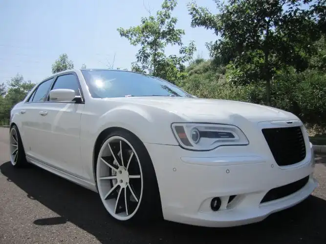 2014 Chrysler 300 SRT8's photo