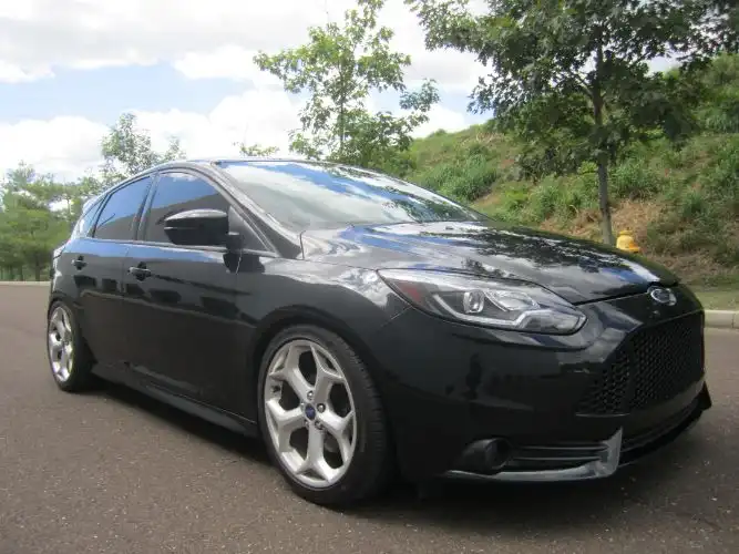 2013 Ford Focus 5 Door Hatch ST's photo