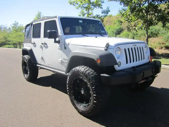 2017 Jeep Wrangler Sport S's photo