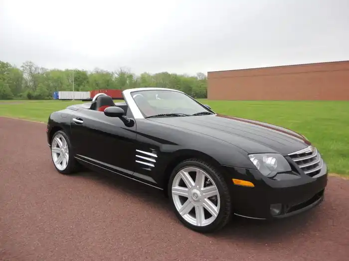 2005 Chrysler Crossfire Limited's photo