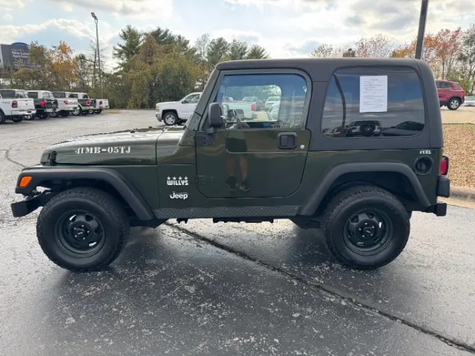 2005 Jeep Wrangler X photo 4