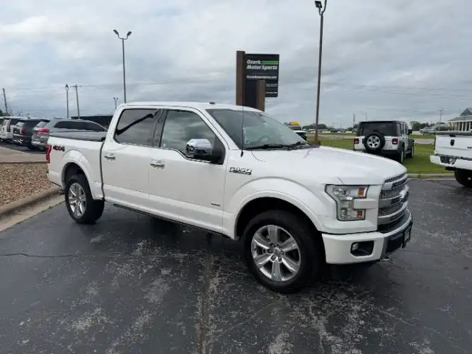 2017 Ford F-150 Platinum 4x4 SuperCrew 5-1/2 Box's photo