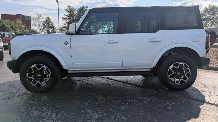2022 Ford Bronco Outer Banks Advanced 4x4 photo 4