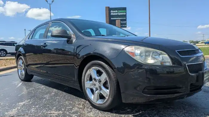 2011 Chevrolet Malibu 1LS's photo