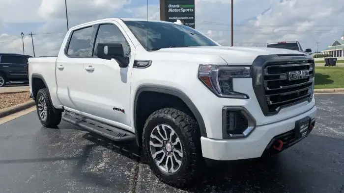2021 GMC Sierra 4WD Crew Cab Short Box AT4's photo
