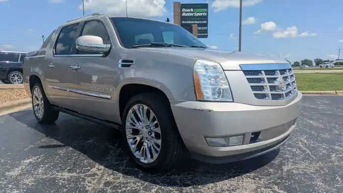 2007 Cadillac Escalade EXT Base's photo