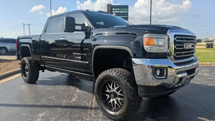 2015 GMC Sierra 4WD Crew Cab Standard Box SRW's photo