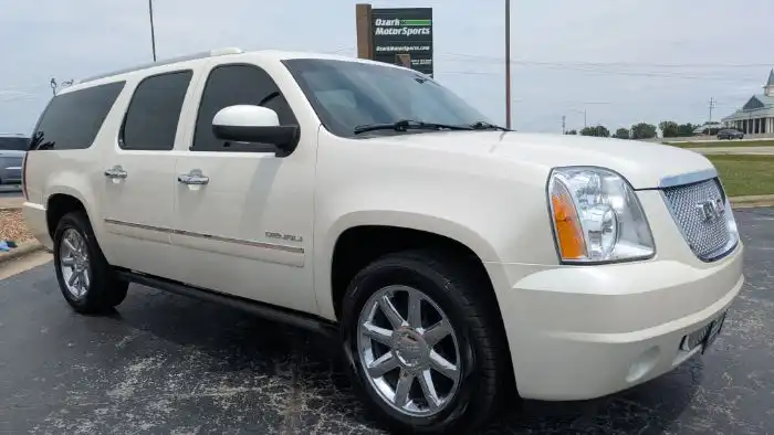 2011 GMC Yukon Denali AWD's photo