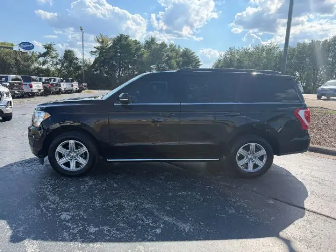 2020 Ford Expedition XLT 4WD photo 4