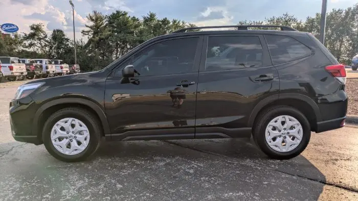 2021 Subaru Forester Base photo 4
