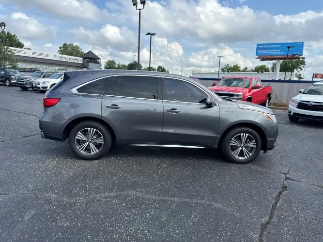 2017 Acura MDX Base photo 4