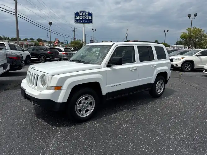 2016 Jeep Patriot Sport's photo