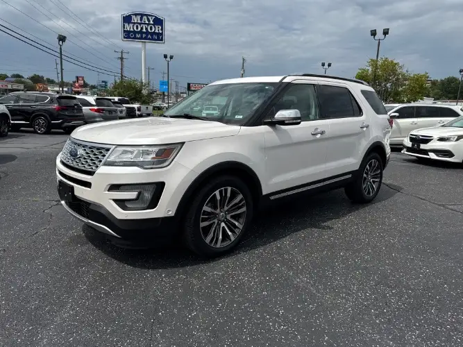 2017 Ford Explorer Platinum 4WD photo 1