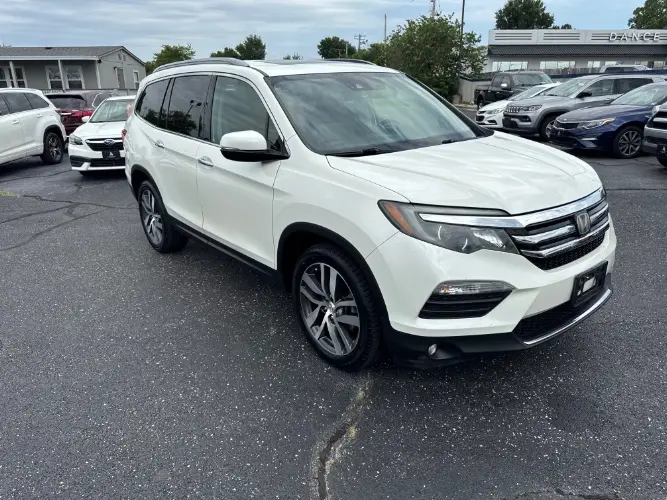 2018 Honda Pilot Elite 4WD photo 5