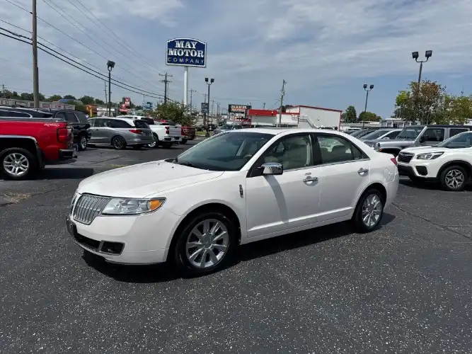 2010 Lincoln MKZ V6's photo
