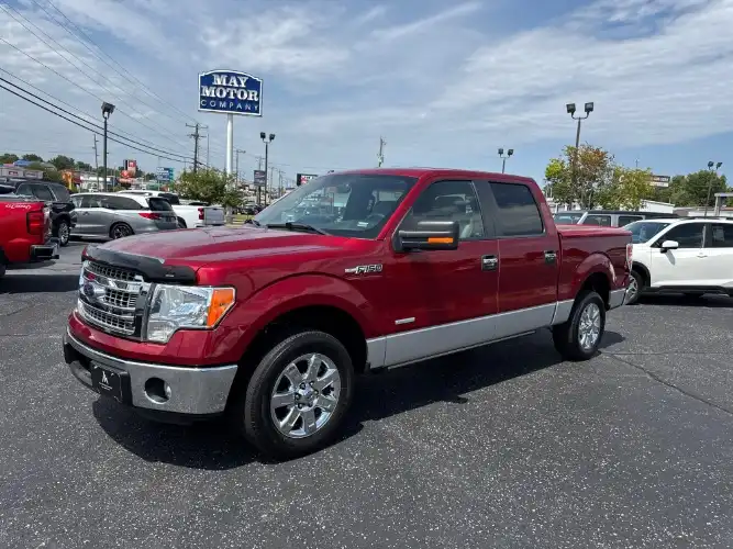 2013 Ford F-150 XLT SuperCrew 145-in's photo