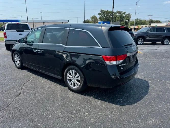 2016 Honda Odyssey EX-L photo 5