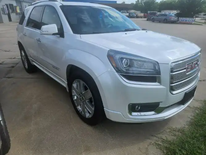 2016 GMC Acadia AWD Denali's photo