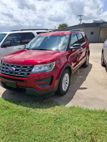 2016 Ford Explorer Base 4WD's photo