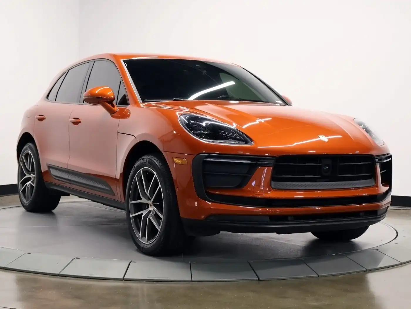 2023 Porsche Macan Base's photo
