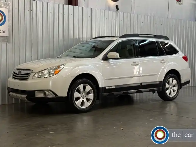 2012 Subaru Outback 2.5i Limited CVT PZEV's photo