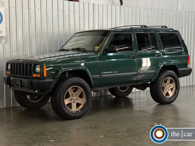 1999 Jeep Cherokee SPORT 4WD's photo