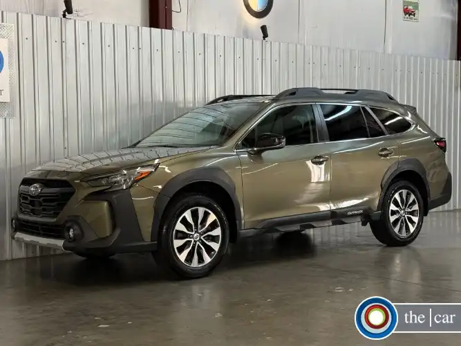 2023 Subaru Outback Limited's photo