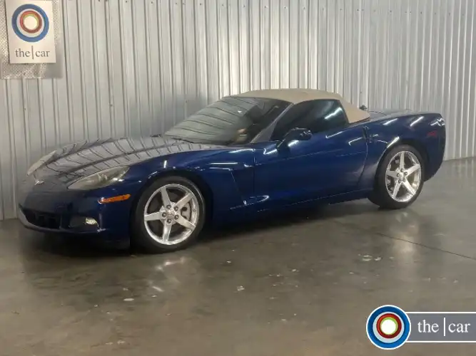 2005 Chevrolet Corvette Convertible's photo