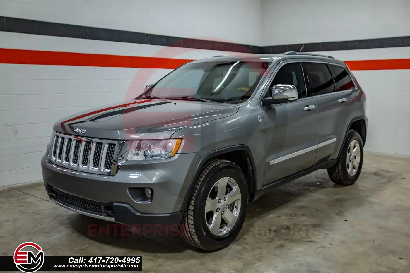 2012 Jeep Grand Cherokee Overland 4WD's photo