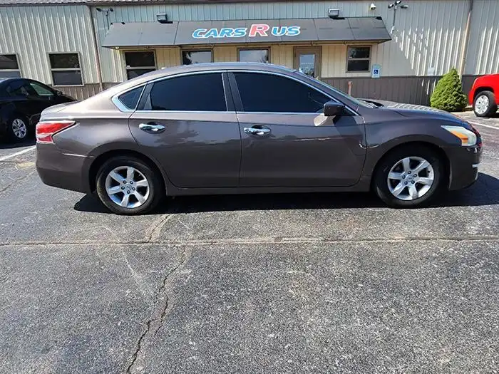 2015 Nissan Altima 2.5 S's photo