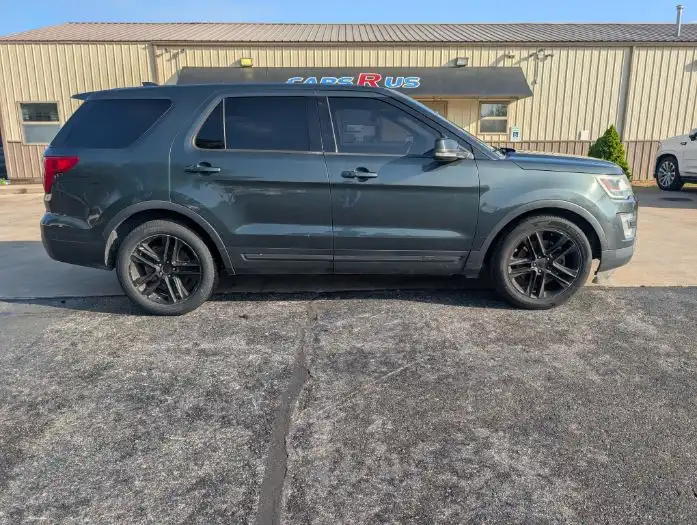 2016 Ford Explorer XLT FWD's photo