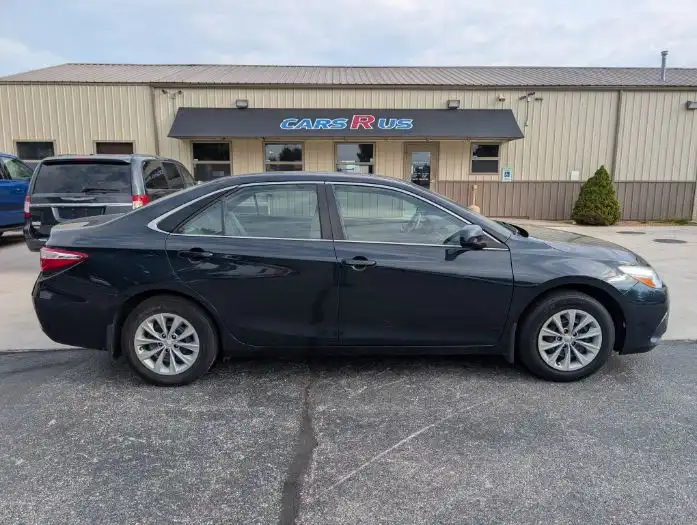 2017 Toyota Camry 2.5 Auto LE's photo