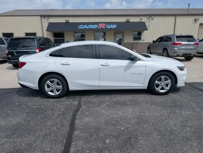 2018 Chevrolet Malibu 1LS's photo