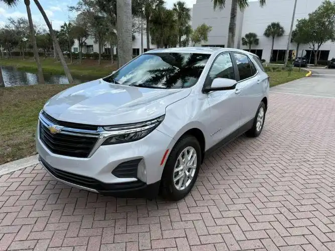 2022 Chevrolet Equinox LT 1.5T's photo