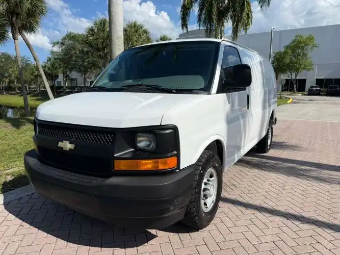 2017 Chevrolet Express 2500 Work Van HD's photo