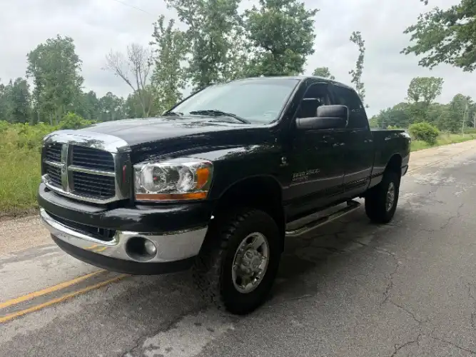 2006 Dodge Ram 2500 SLT 4X4 Quad Cab SWB's photo