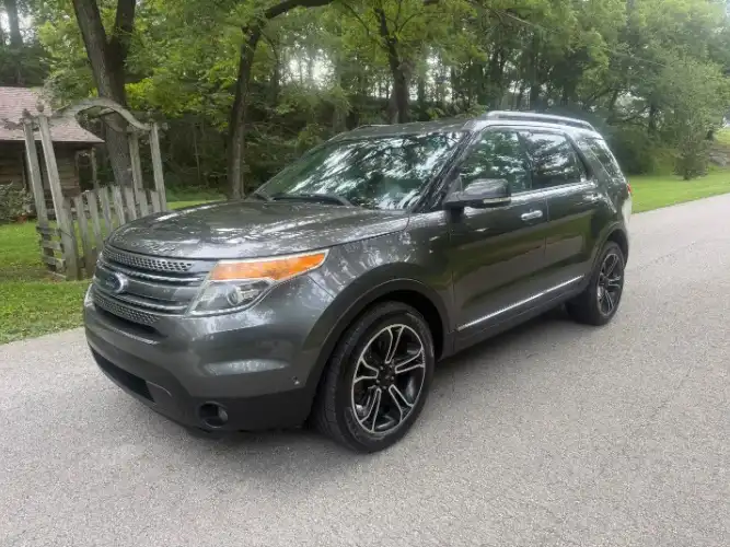 2015 Ford Explorer Limited's photo