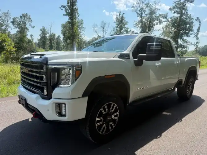 2021 GMC Sierra 4WD Crew Cab Standard Box AT4's photo