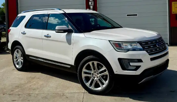 2017 Ford Explorer Limited FWD's photo
