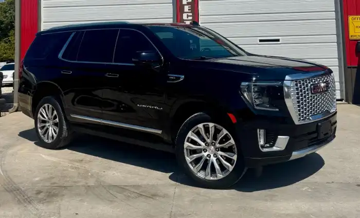 2023 GMC Yukon Denali 4WD's photo