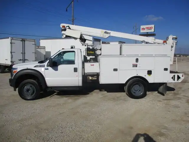 2013 Ford F-450 XL Regular Cab 165-In DRW's photo
