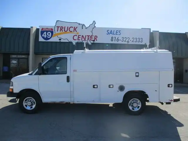 2014 Chevrolet Express 3500 139" WB's photo